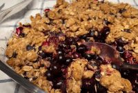 30-Minute Blueberry Crisp Recipe with Crunchy Oat Topping