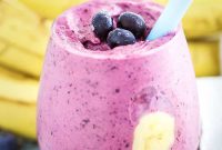Thick Blueberry Banana Smoothie Recipe (Dairy-Free Option)