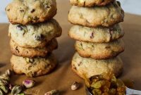 Cranberry, Raisin and Pistachio Cookies Recipe