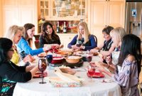 How to Host a Friendsgiving Tamalada
