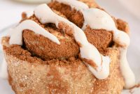 Fluffy Oatmeal Cinnamon Rolls with Cream Cheese Glaze