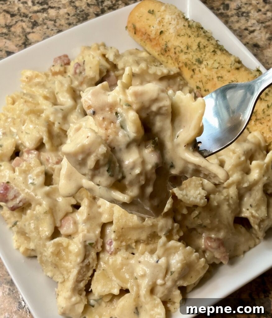 Creamy Garlic and Herb Chicken Pasta Recipe 18 Creamy Garlic and Herb Chicken Pasta