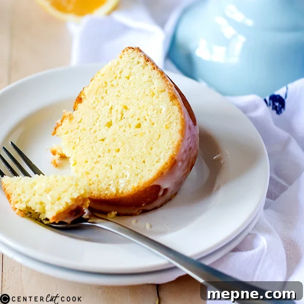 iced-meyer-lemon-pound-cake-4.jpg iced meyer lemon pound cake 4