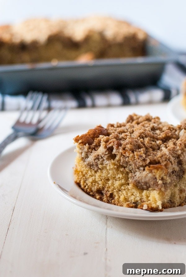 Chai-Spiced Apple Coffee Cake Recipe with Chai Crumb 5 Chai-spinced apple pie coffee cake with chai crumb - perfect with a cup of coffee or tea