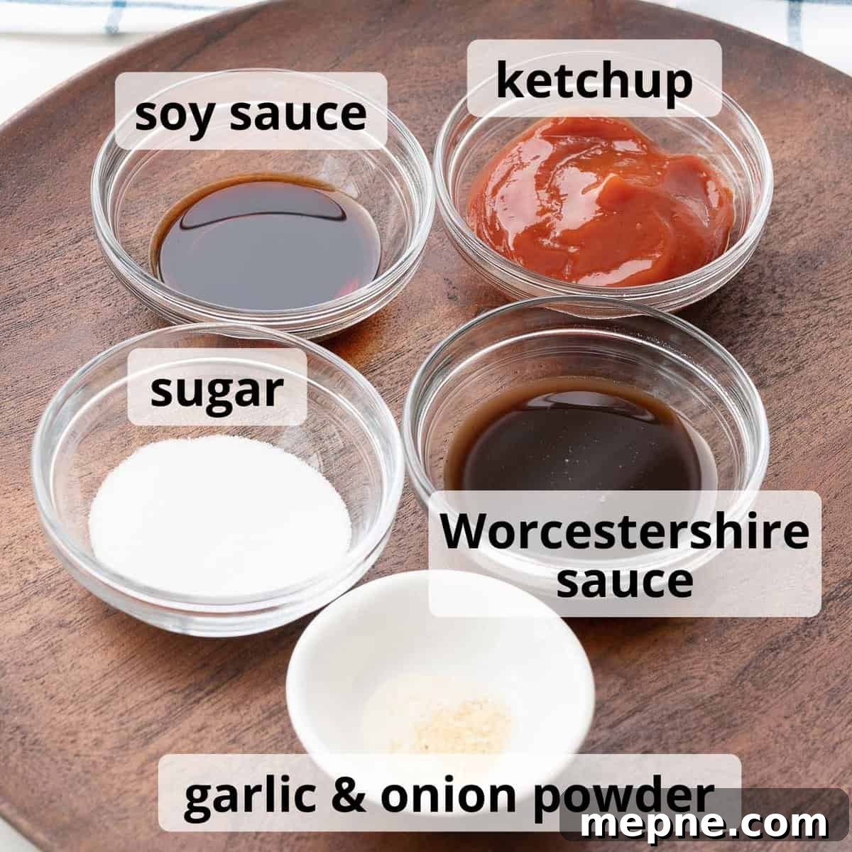 Ingredients for tonkatsu sauce with text labels.