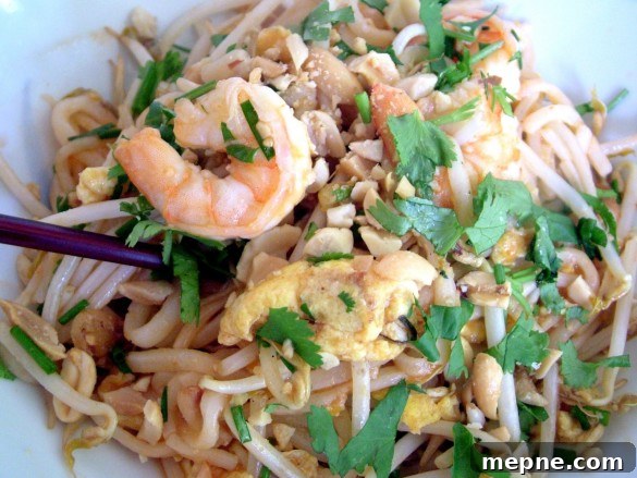 Pad Thai, Vanilla Barley Risotto, Strawberry-Rhubarb Compote 2 Pad+Thai+1