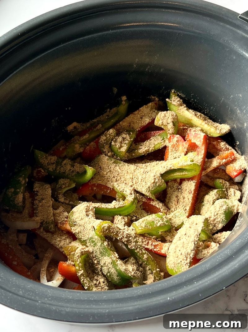 Slow Cooker Chicken Fajitas Recipe with Peppers and Onions 4 img 16365 3
