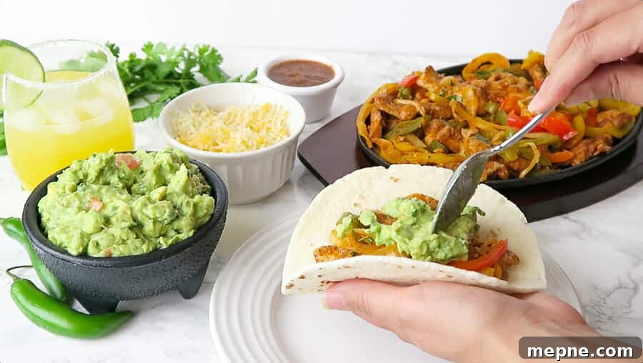 guacamole in bowl