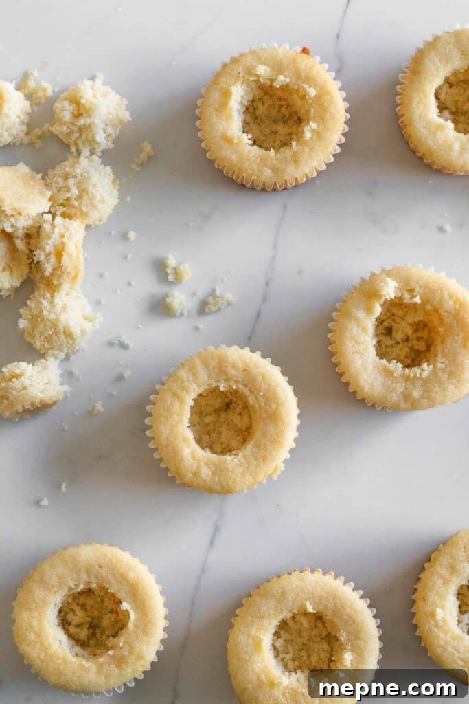 Creamy Banana Pudding Cupcakes with Vanilla Frosting 5 img 1889 4