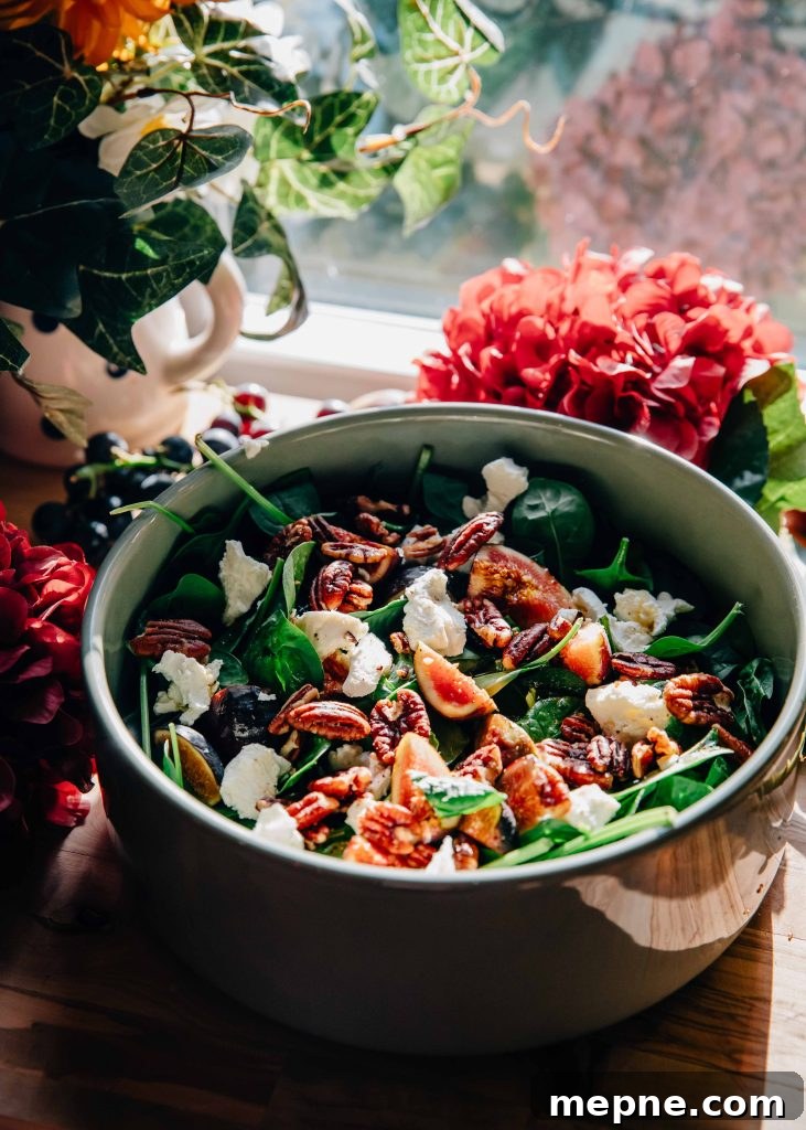 Fig and Goat Cheese Salad with Arugula and Walnuts 3 Fresh fig and goat cheese salad with spinach and pecans