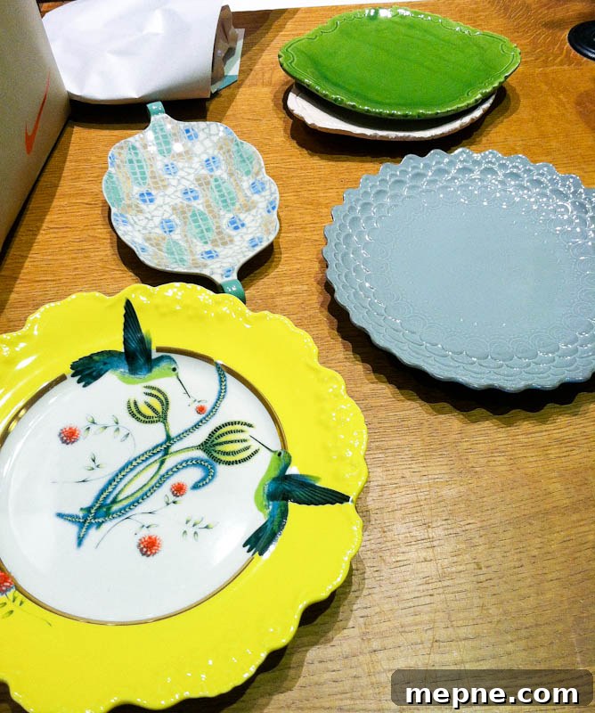 dishes-4 Different colored plates