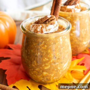 Pumpkin pie overnight oats are packed with chia seeds, oats, and creamy pumpkin pie spice.