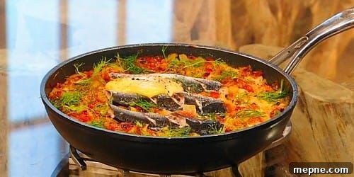 Garlic Aioli Recipe: How to Make Creamy Homemade Aioli 6 Baked rice with sardines and aioli